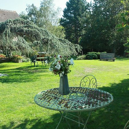 Bed and Breakfast Maison Prairie Bonheur Magny-les-Hameaux Exterior foto
