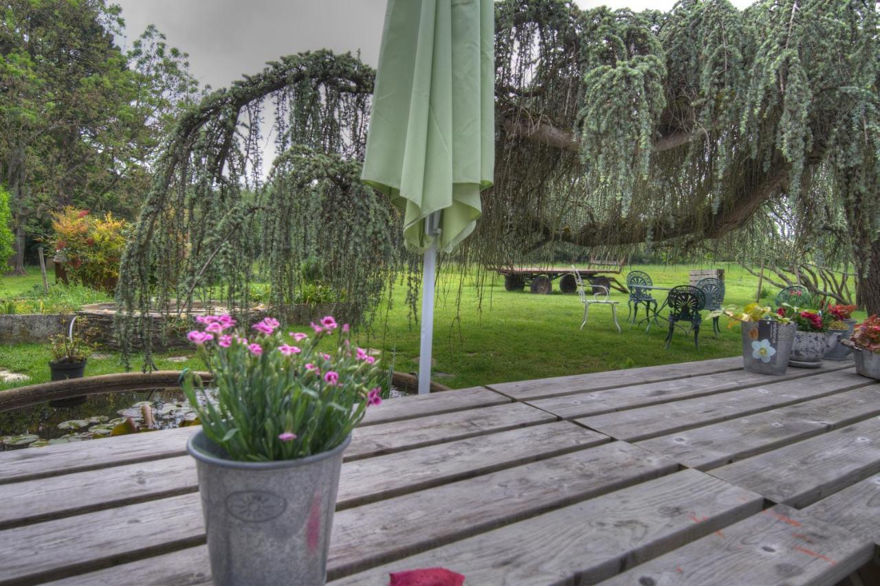 Bed and Breakfast Maison Prairie Bonheur Magny-les-Hameaux Exterior foto